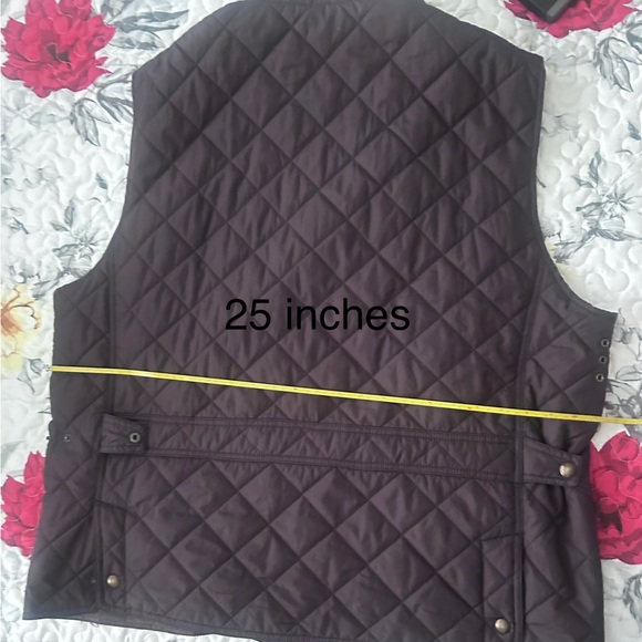 Polo. Ralph Lauren Quilted Vest - Picture 9 of 11